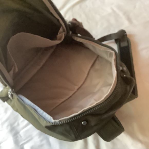 Kipling Seoul Go Laptop, Padded, Adjustable Backpack Straps, Zip Closure - Picture 3 of 7